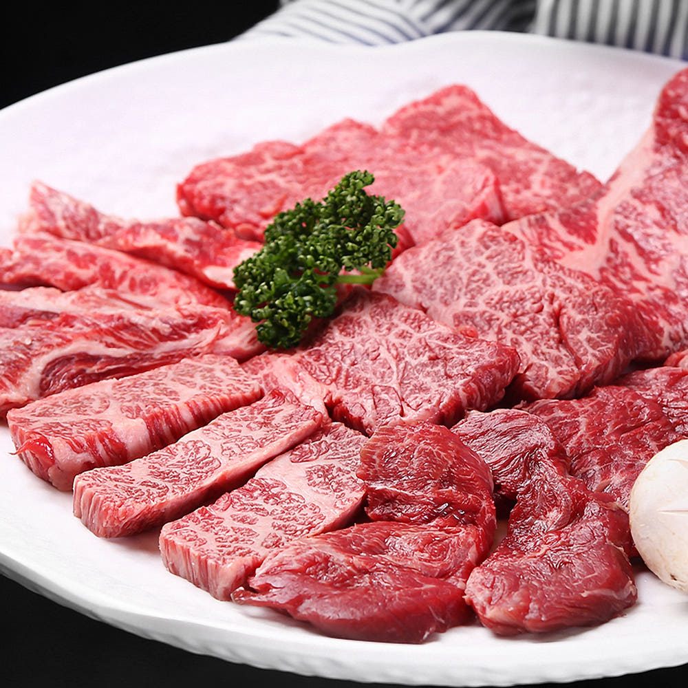 [선물가방포장] 화식발효사료 먹인 한우 2kg 선물세트 (모듬 1kg/국거리 1kg)